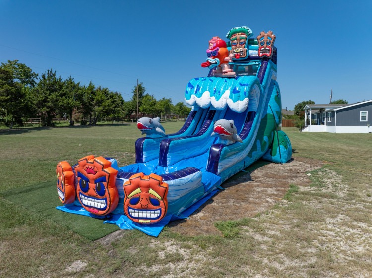 Tiki Tovi 22ft Single Lane Waterslide